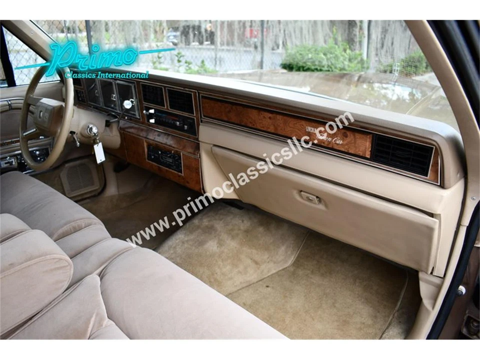 1986 Lincoln Town Car - Image 15 of 31
