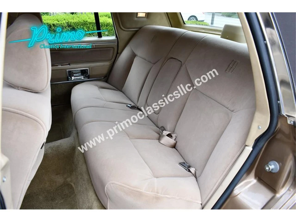 1986 Lincoln Town Car - Image 16 of 31