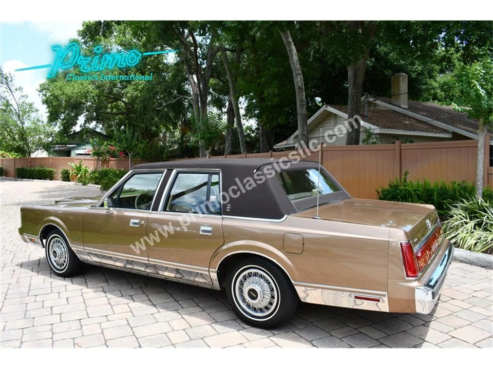 1986 Lincoln Town Car - Image 28 of 31
