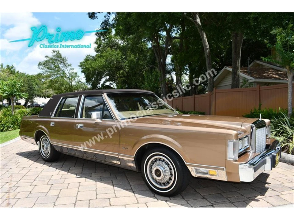 1986 Lincoln Town Car - Image 20 of 31