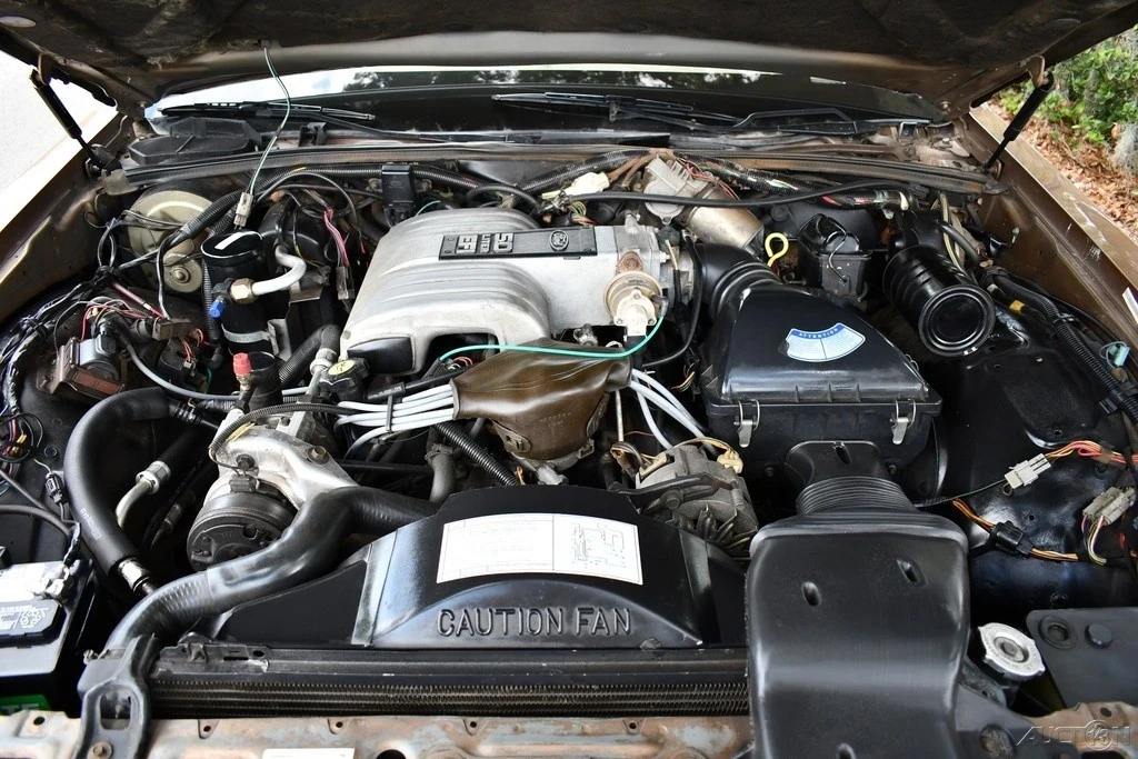 1986 Lincoln Town Car - Image 13 of 21