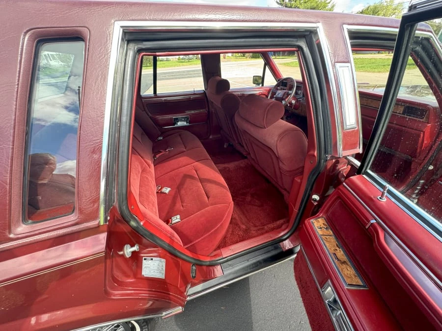1986 Lincoln Town Car - Image 12 of 20