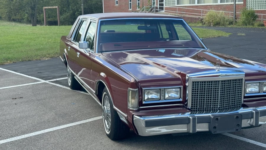 1986 Lincoln Town Car - Image 7 of 20