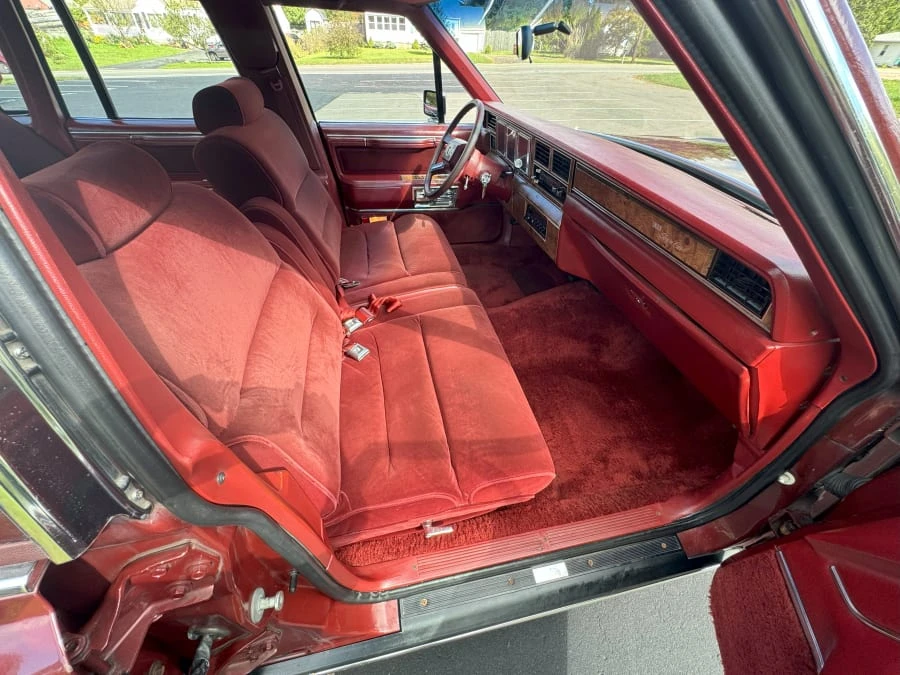 1986 Lincoln Town Car - Image 14 of 20