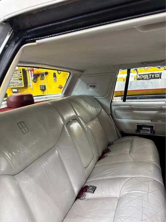 1986 Lincoln Town Car - Image 7 of 15