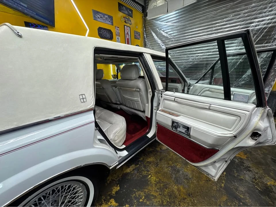 1986 Lincoln Town Car - Image 13 of 15