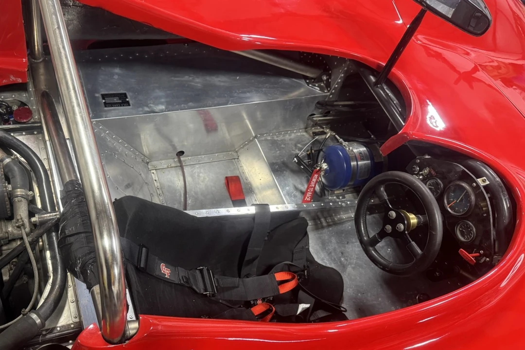 1986 Lola - Image 4 of 9