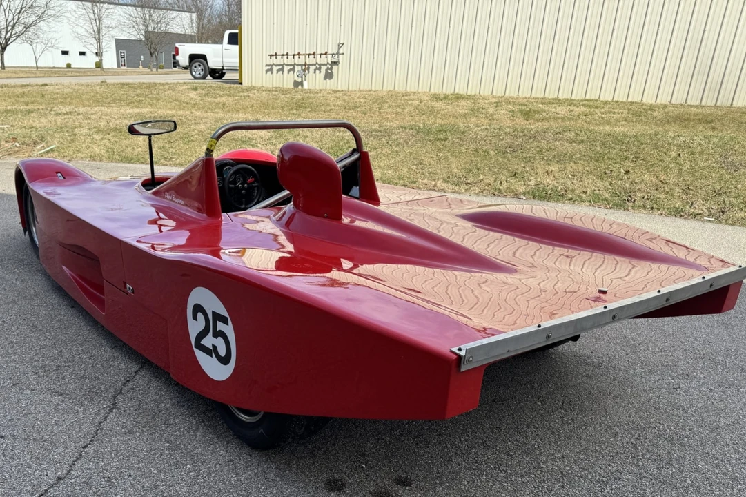 1986 Lola - Image 2 of 9