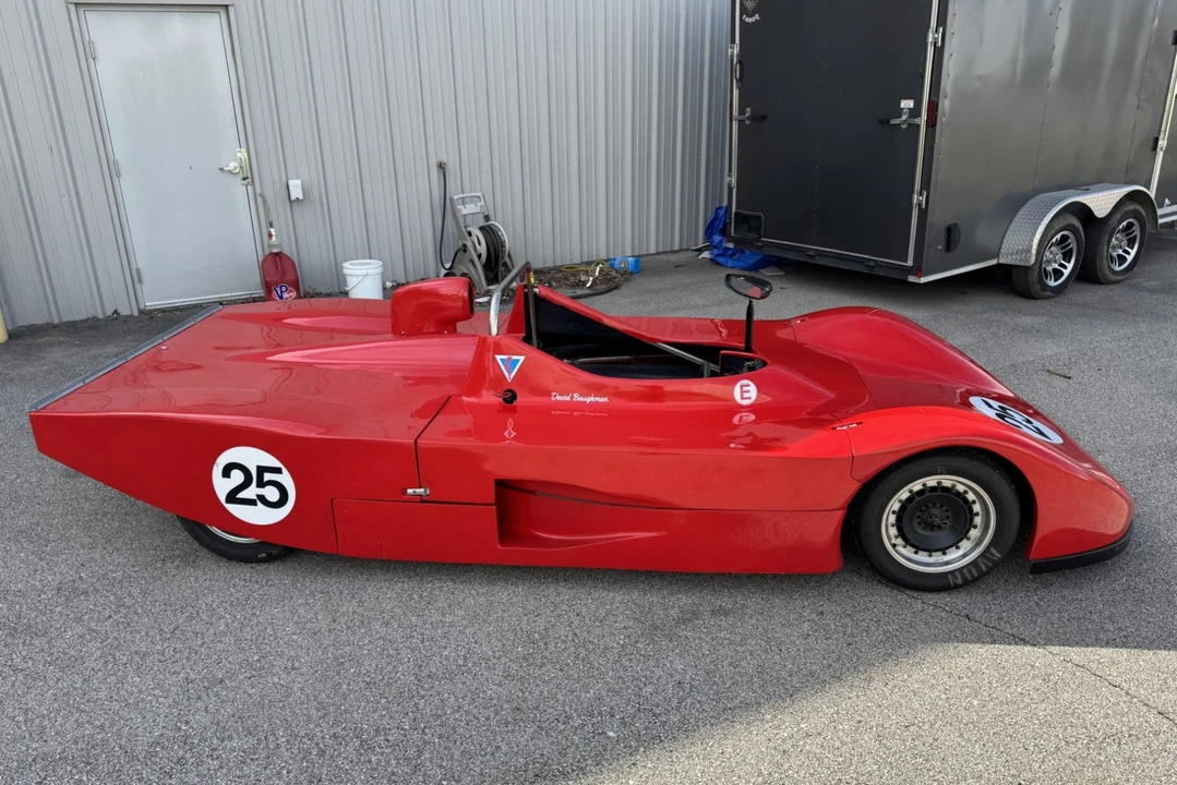 1986 Lola - Image 3 of 9