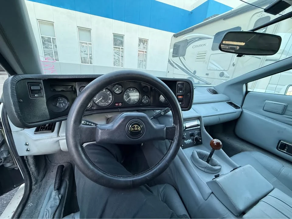 1986 Lotus Esprit Series 3 & Turbo - Image 7 of 12