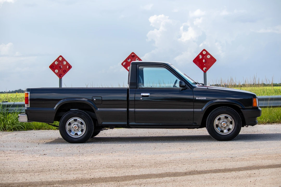 1986 Mazda B Series 4th Gen - Image 14 of 31