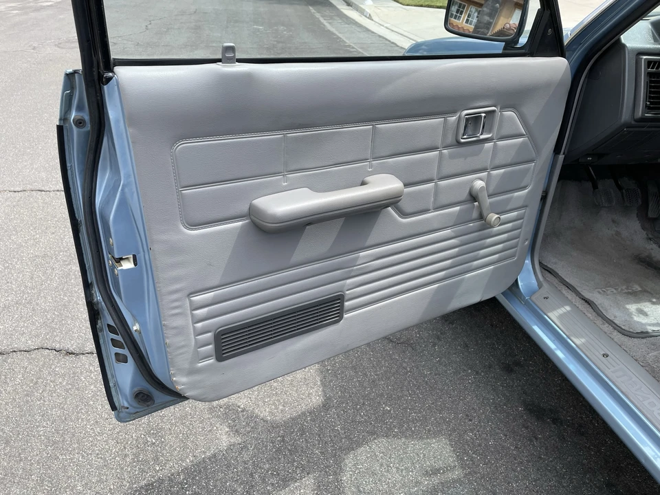 1986 Mazda B Series 4th Gen - Image 31 of 31