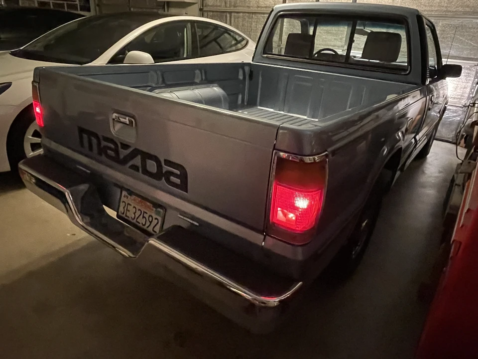 1986 Mazda B Series 4th Gen - Image 13 of 31
