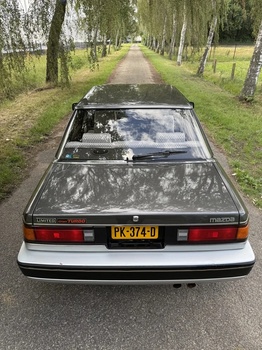 1986 Mazda HB Cosmo - Image 9 of 31