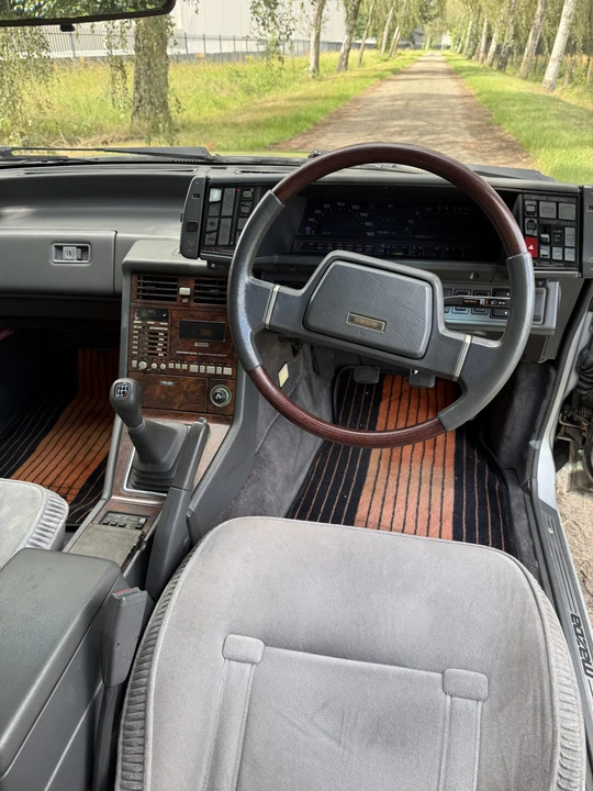 1986 Mazda HB Cosmo - Image 26 of 31