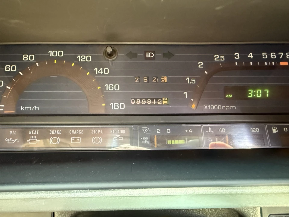 1986 Mazda HB Cosmo - Image 28 of 31