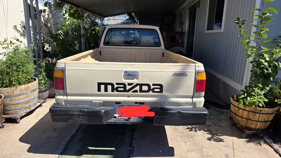 1986 Mazda B Series 4th Gen - Image 2 of 8