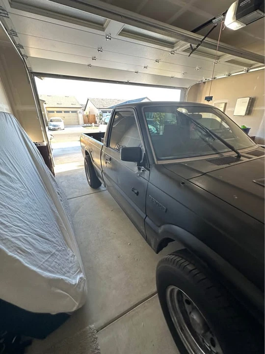 1986 Mazda B Series 4th Gen - Image 2 of 3