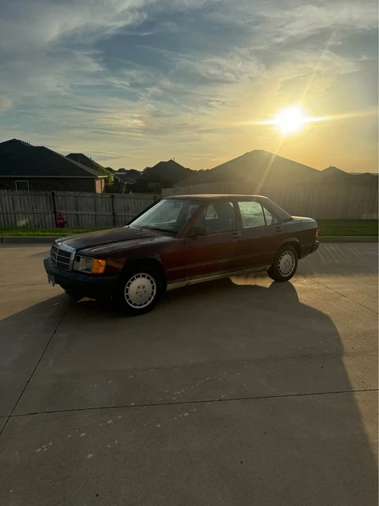 1986 Mercedes-Benz 190E - Image 9 of 17