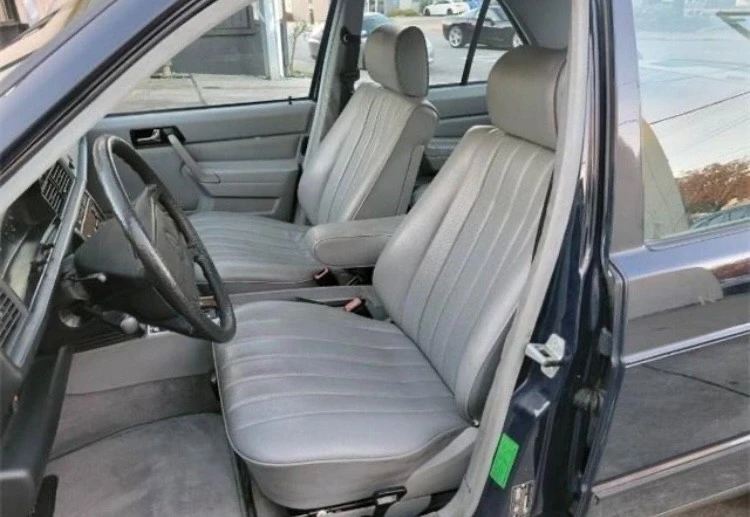 1986 Mercedes-Benz 190E - Image 13 of 21