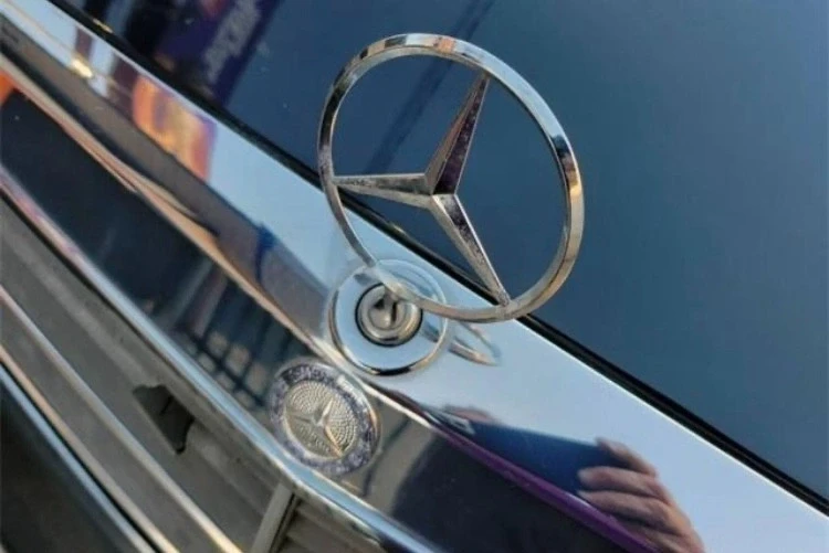 1986 Mercedes-Benz 190E - Image 20 of 21