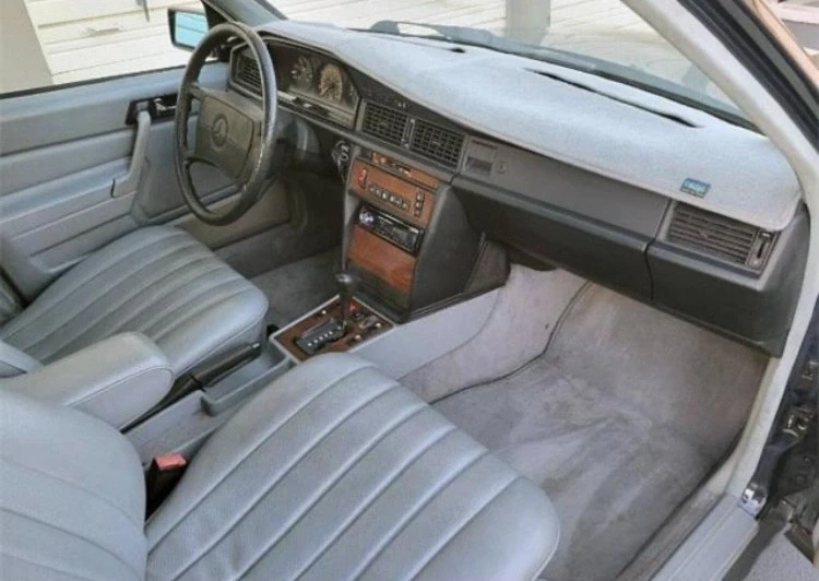 1986 Mercedes-Benz 190E - Image 15 of 21