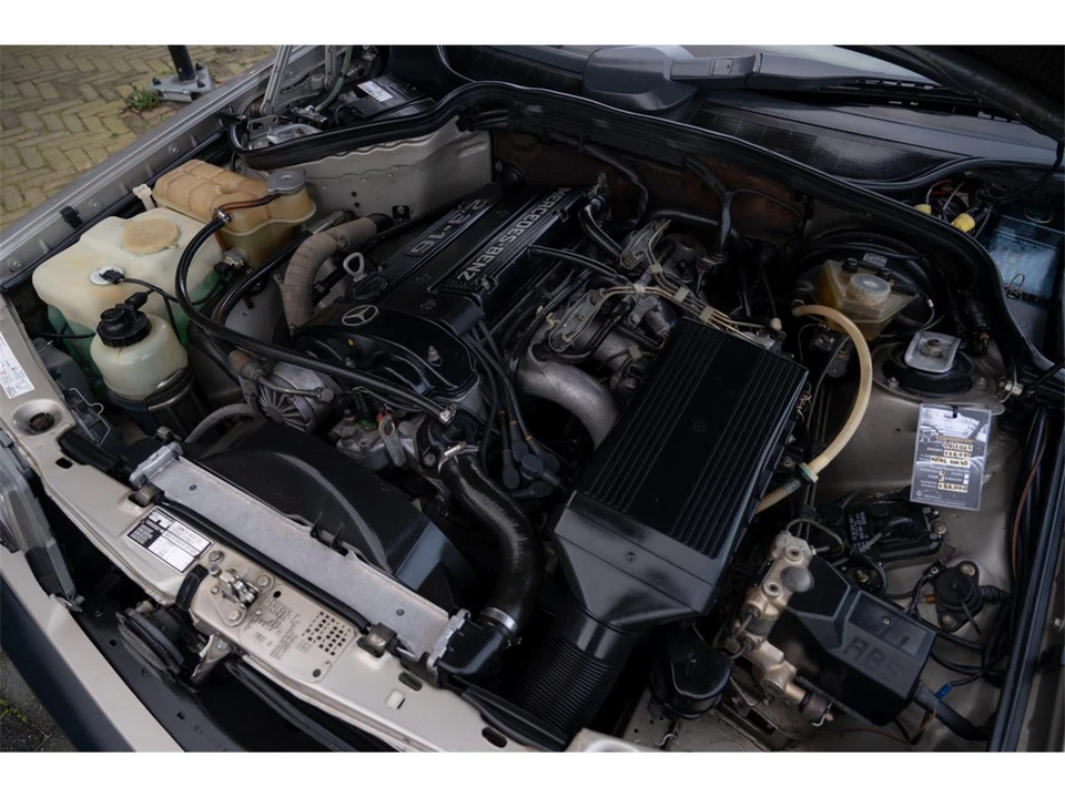 1986 Mercedes-Benz R107 SL-Class - Image 9 of 11