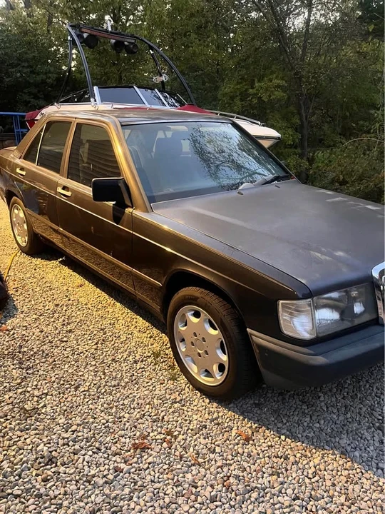 1986 Mercedes-Benz 190E - Image 4 of 14