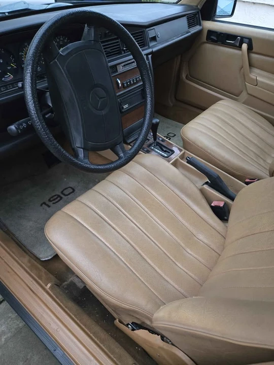 1986 Mercedes-Benz 190E - Image 6 of 12