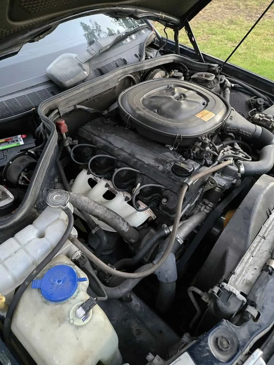 1986 Mercedes-Benz 190E - Image 6 of 15