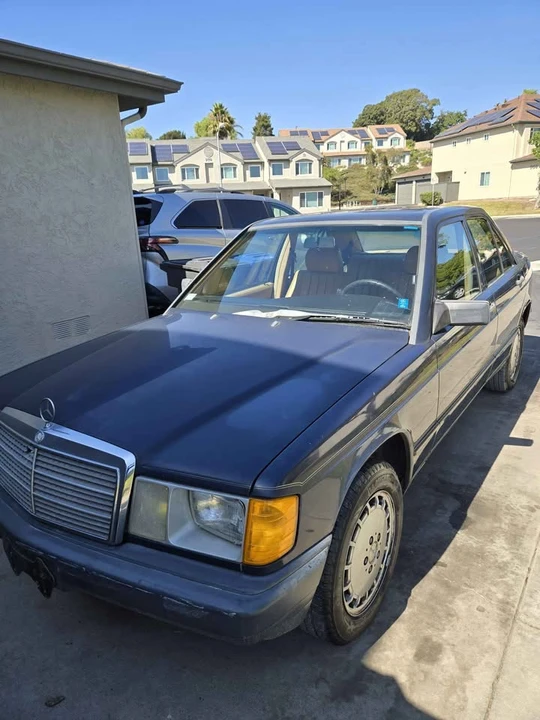 1986 Mercedes-Benz 190E - Image 4 of 15