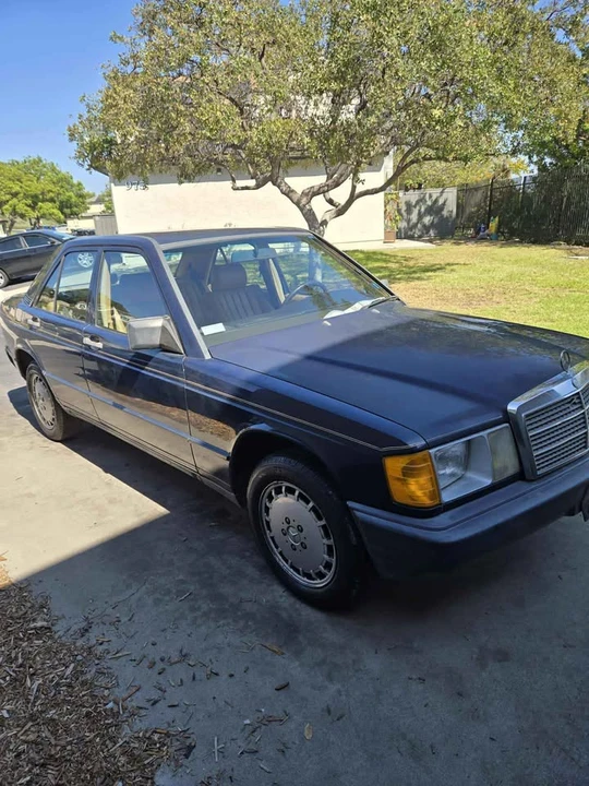 1986 Mercedes-Benz 190E - Image 5 of 15