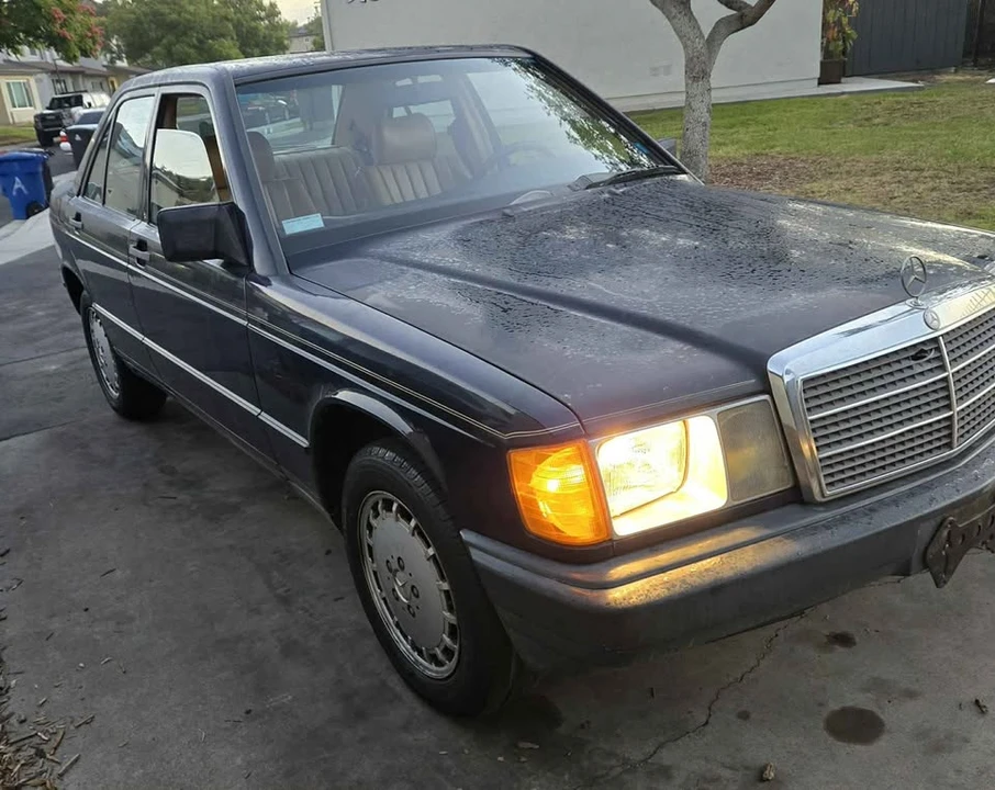 1986 Mercedes-Benz 190E - Image 3 of 15