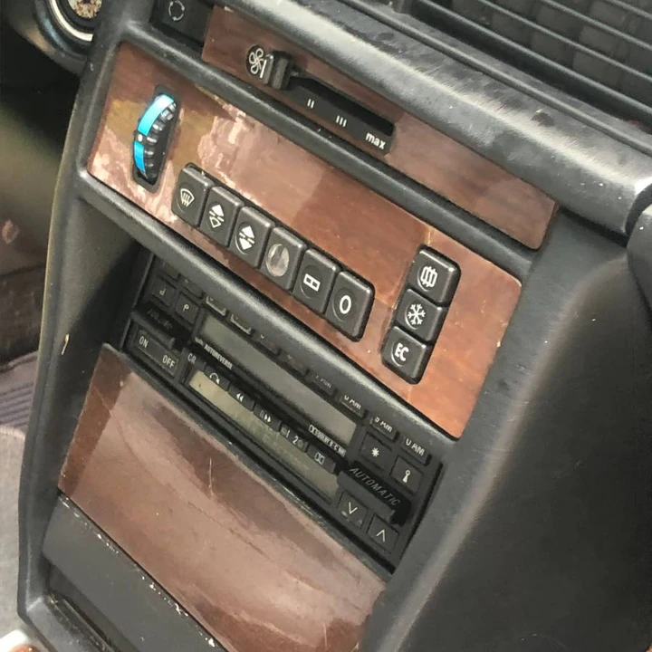 1986 Mercedes-Benz 190E - Image 10 of 22
