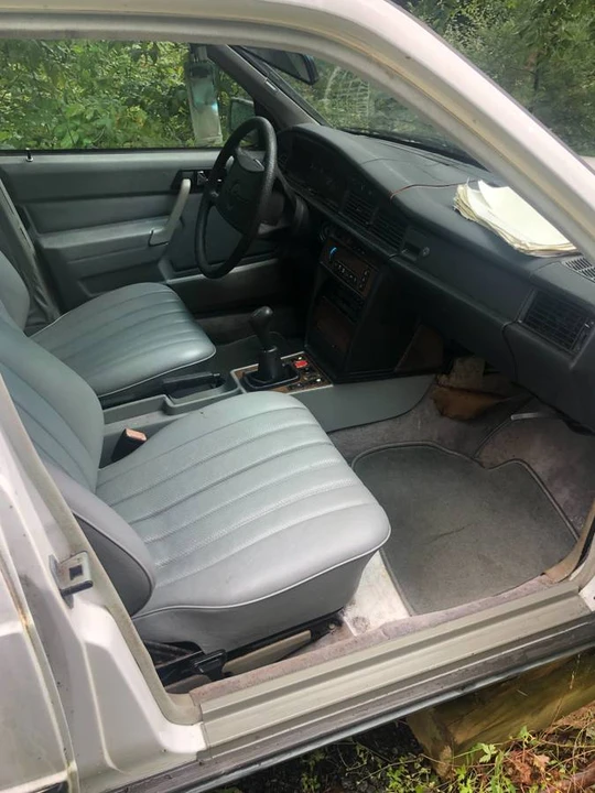 1986 Mercedes-Benz 190E - Image 22 of 22