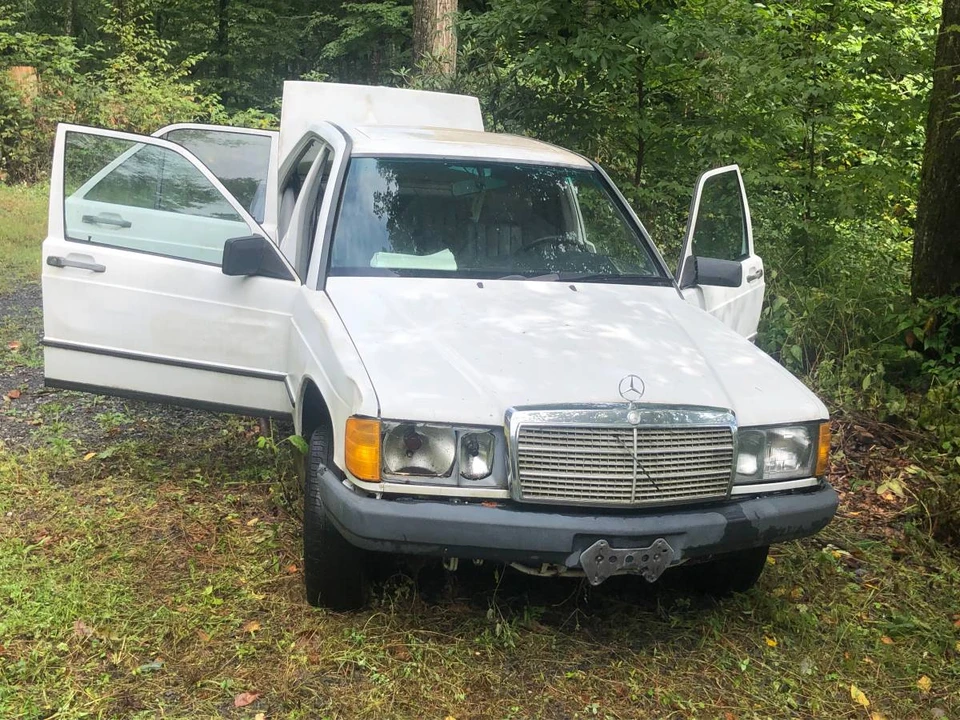 1986 Mercedes-Benz 190E - Image 4 of 22