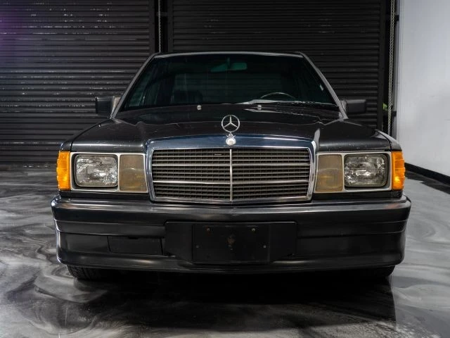 1986 Mercedes-Benz 190E 2.3-16 & 2.5-16 - Image 2 of 21
