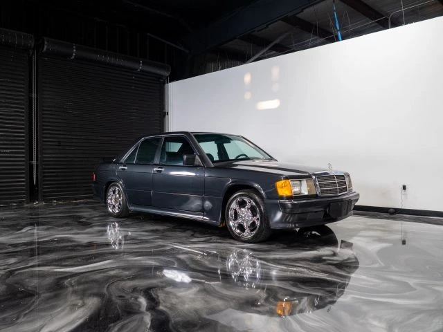 1986 Mercedes-Benz 190E 2.3-16 & 2.5-16 - Image 5 of 21