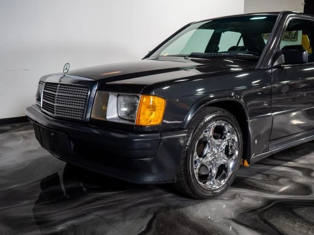 1986 Mercedes-Benz 190E 2.3-16 & 2.5-16 - Image 17 of 21