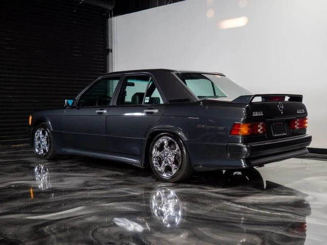 1986 Mercedes-Benz 190E 2.3-16 & 2.5-16 - Image 13 of 21