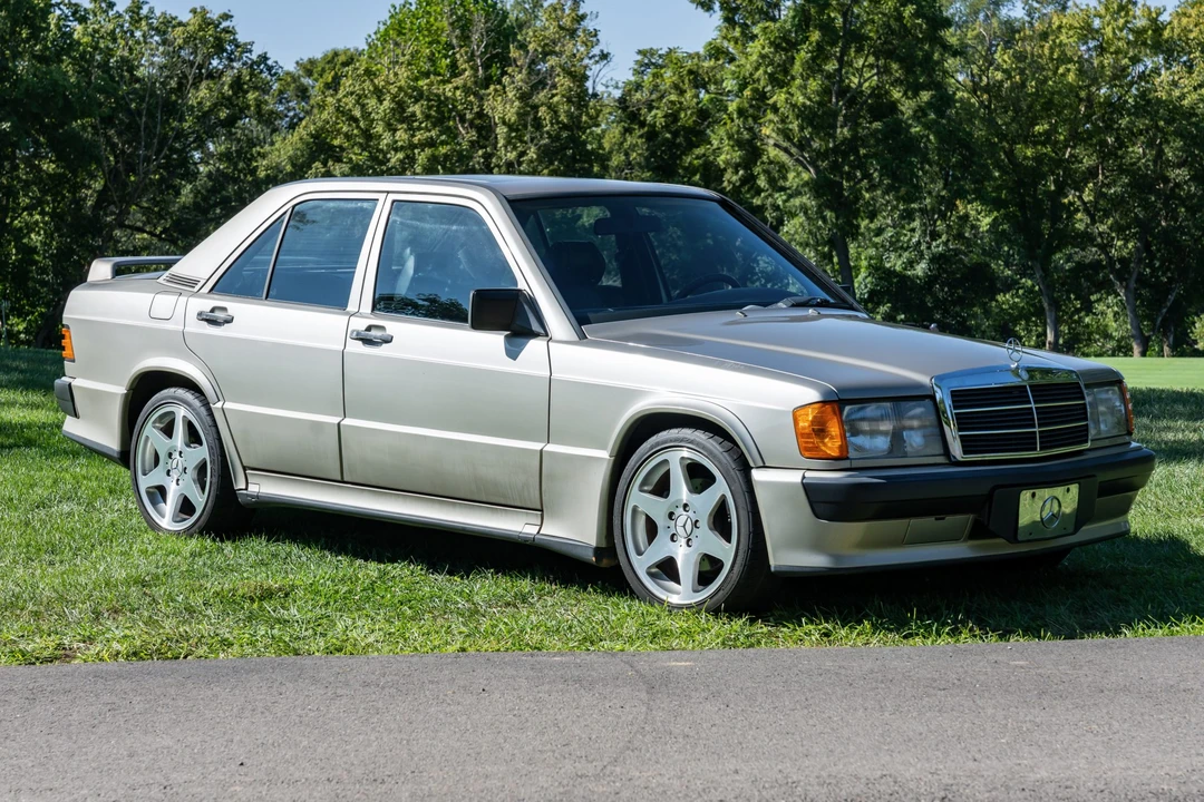 1986 Mercedes-Benz 190E 2.3-16 & 2.5-16 - Image 4 of 31