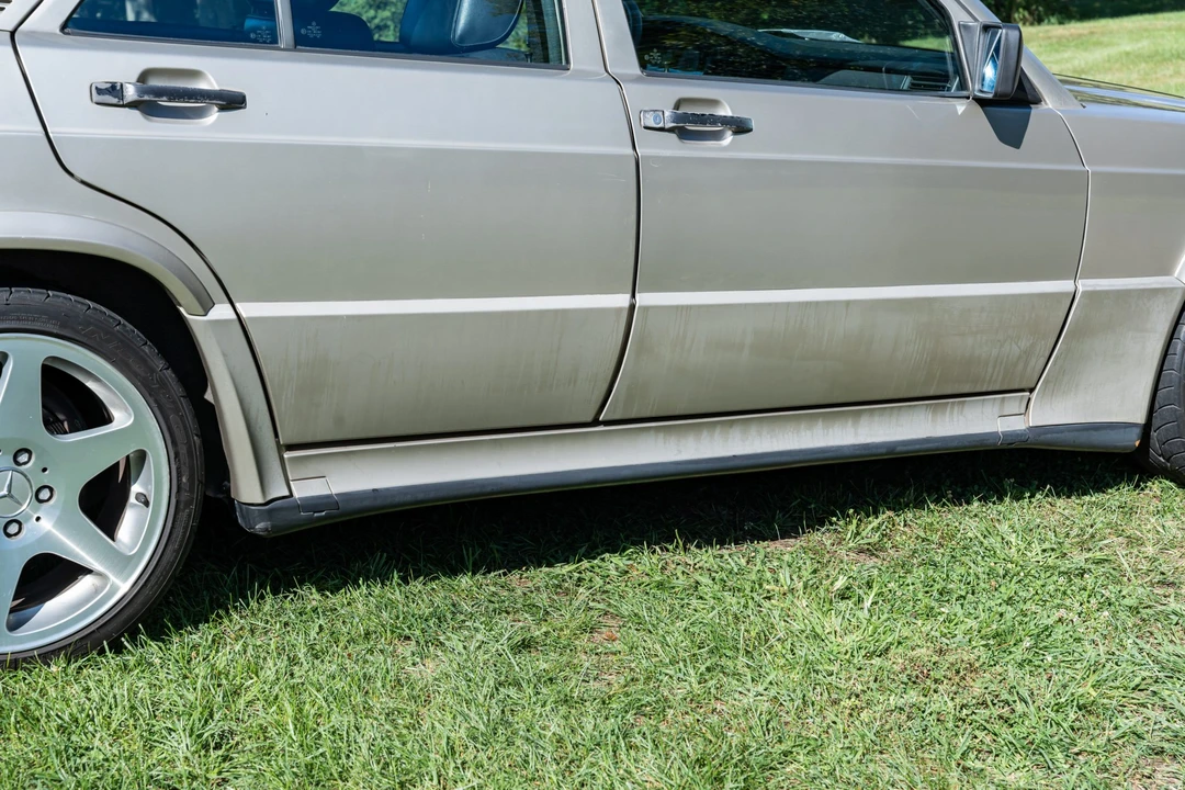 1986 Mercedes-Benz 190E 2.3-16 & 2.5-16 - Image 15 of 31