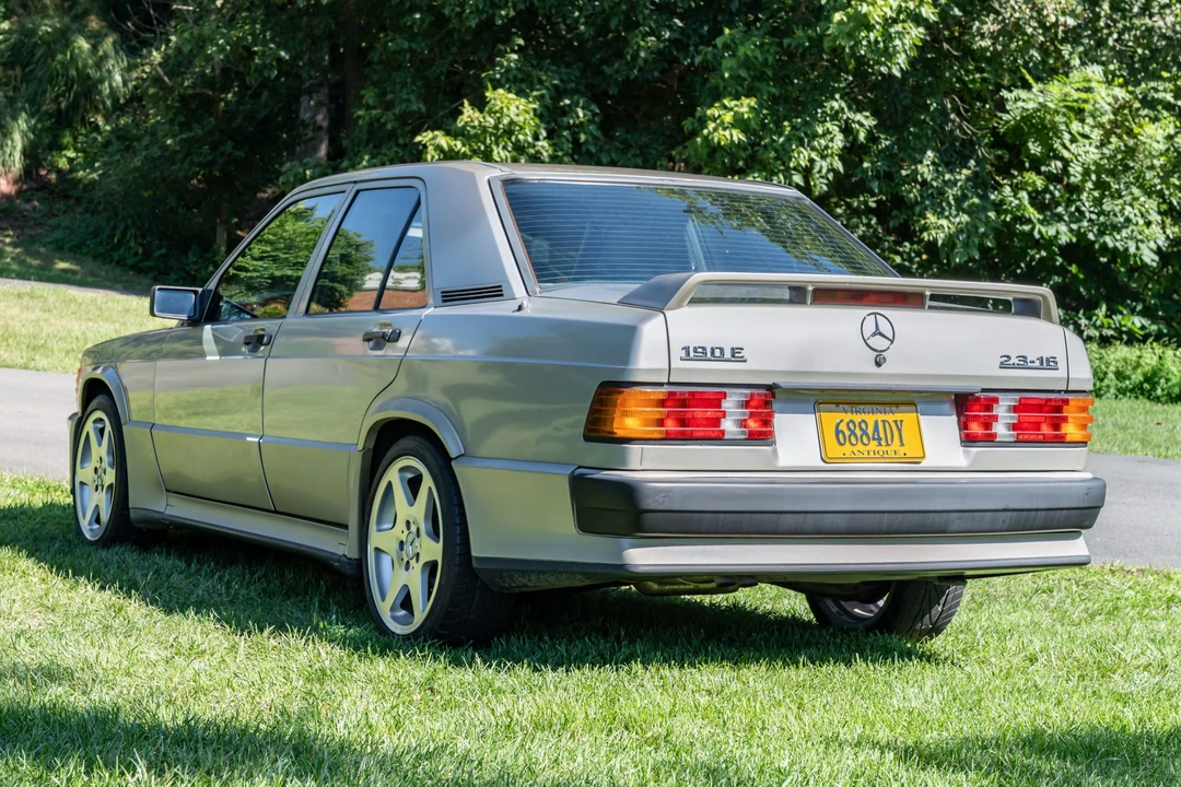 1986 Mercedes-Benz 190E 2.3-16 & 2.5-16 - Image 8 of 31