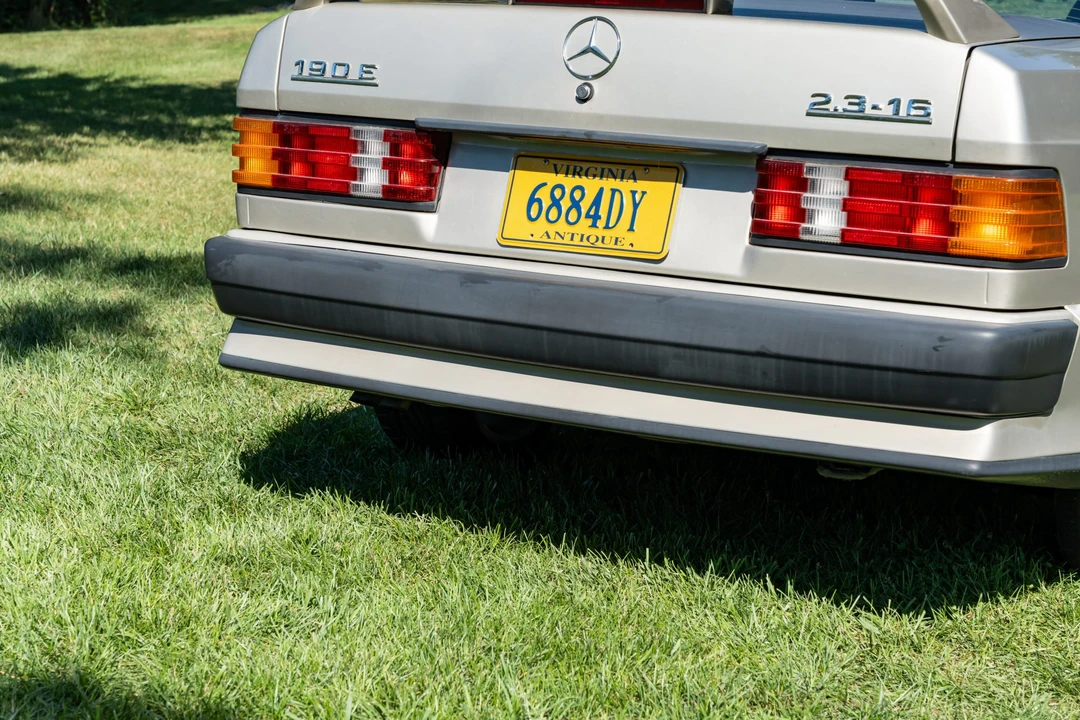 1986 Mercedes-Benz 190E 2.3-16 & 2.5-16 - Image 16 of 31