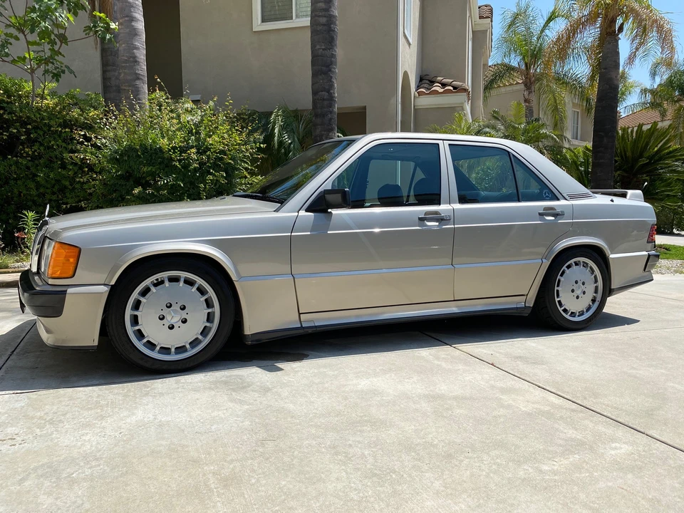 1986 Mercedes-Benz 190E 2.3-16 & 2.5-16 - Image 5 of 31