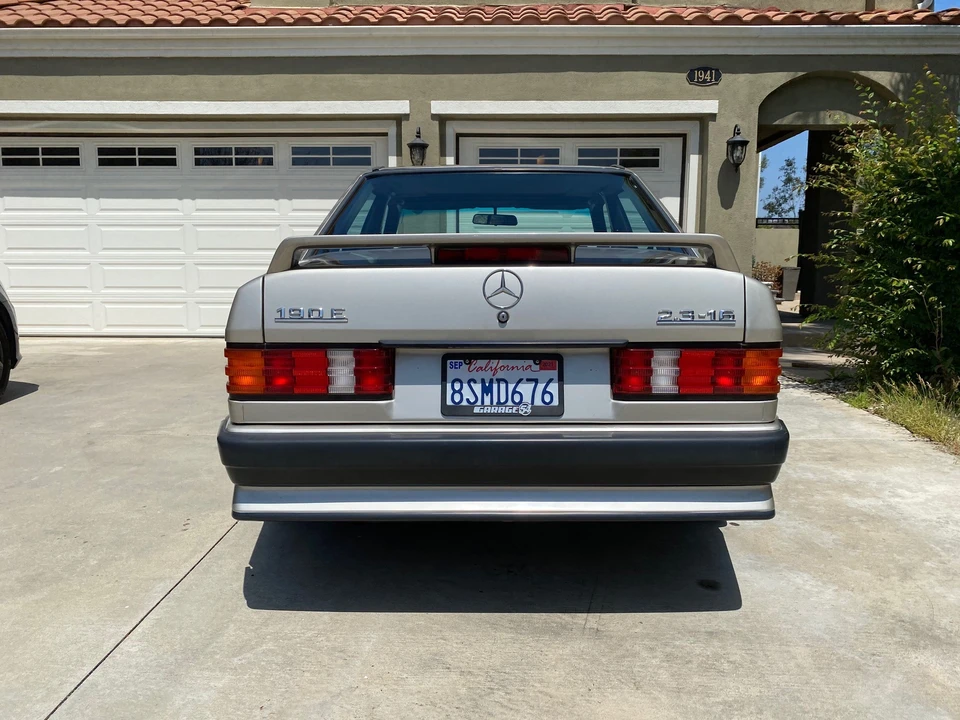 1986 Mercedes-Benz 190E 2.3-16 & 2.5-16 - Image 11 of 31