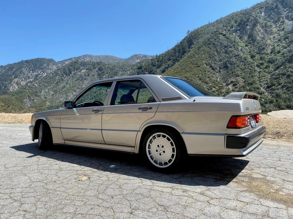 1986 Mercedes-Benz 190E 2.3-16 & 2.5-16 - Image 8 of 31
