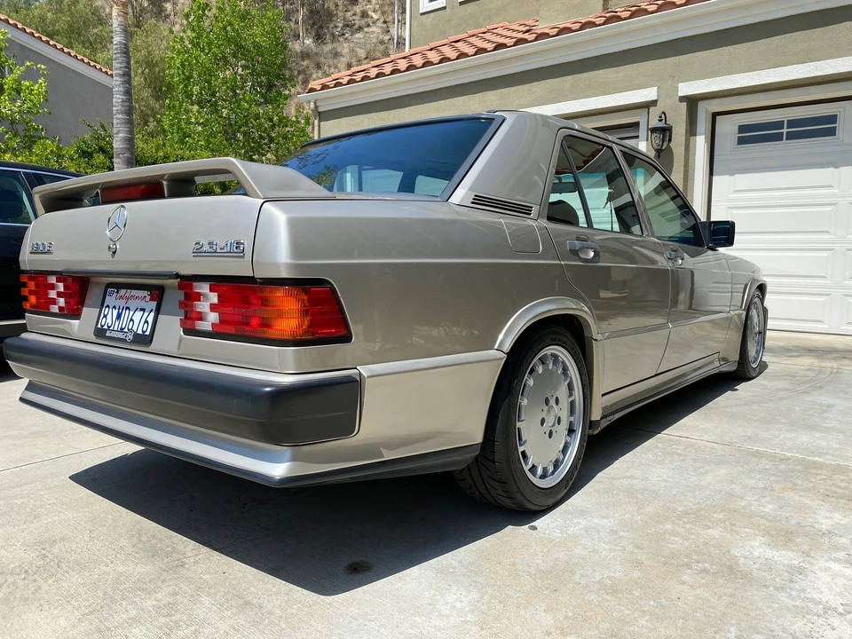 1986 Mercedes-Benz 190E 2.3-16 & 2.5-16 - Image 13 of 31