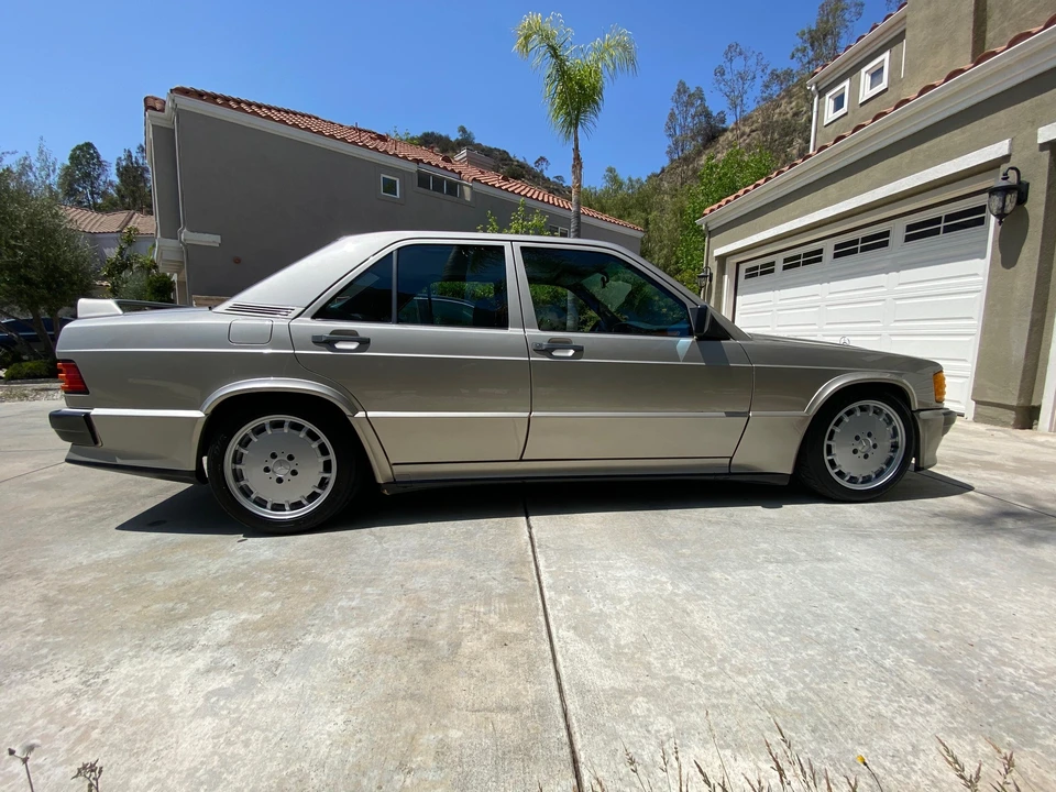 1986 Mercedes-Benz 190E 2.3-16 & 2.5-16 - Image 12 of 31