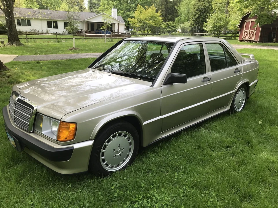 1986 Mercedes-Benz 190E 2.3-16 & 2.5-16 - Image 4 of 31